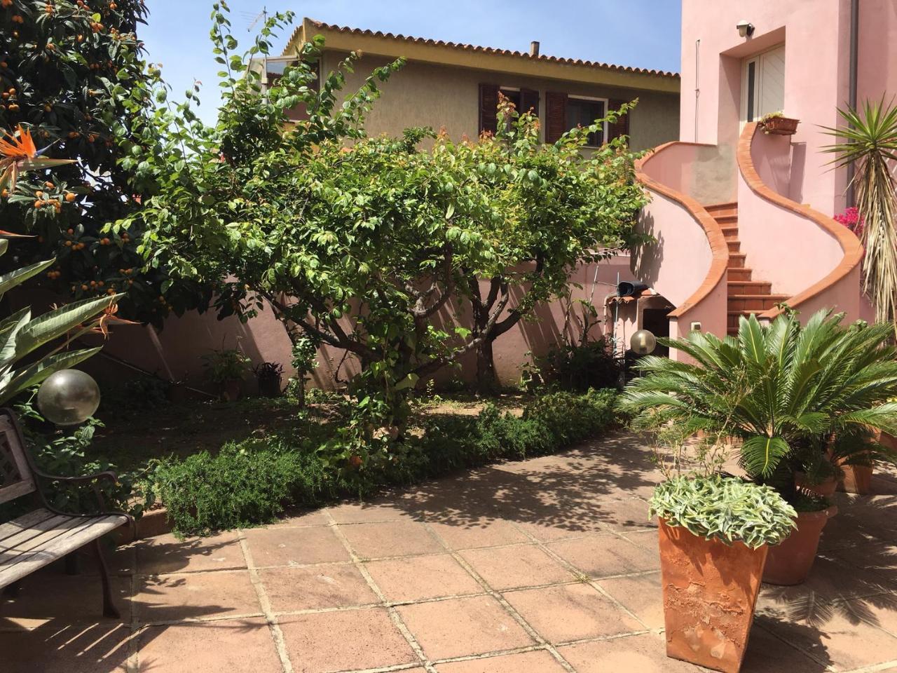 Affittacamere Ciro'S House Olbia Exterior foto